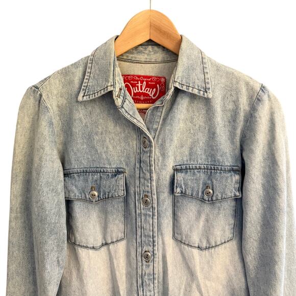 Vintage Outlaw Denim Shirt Women's Small USA Made Light Wash Western Jean Top - Picture 2 of 12